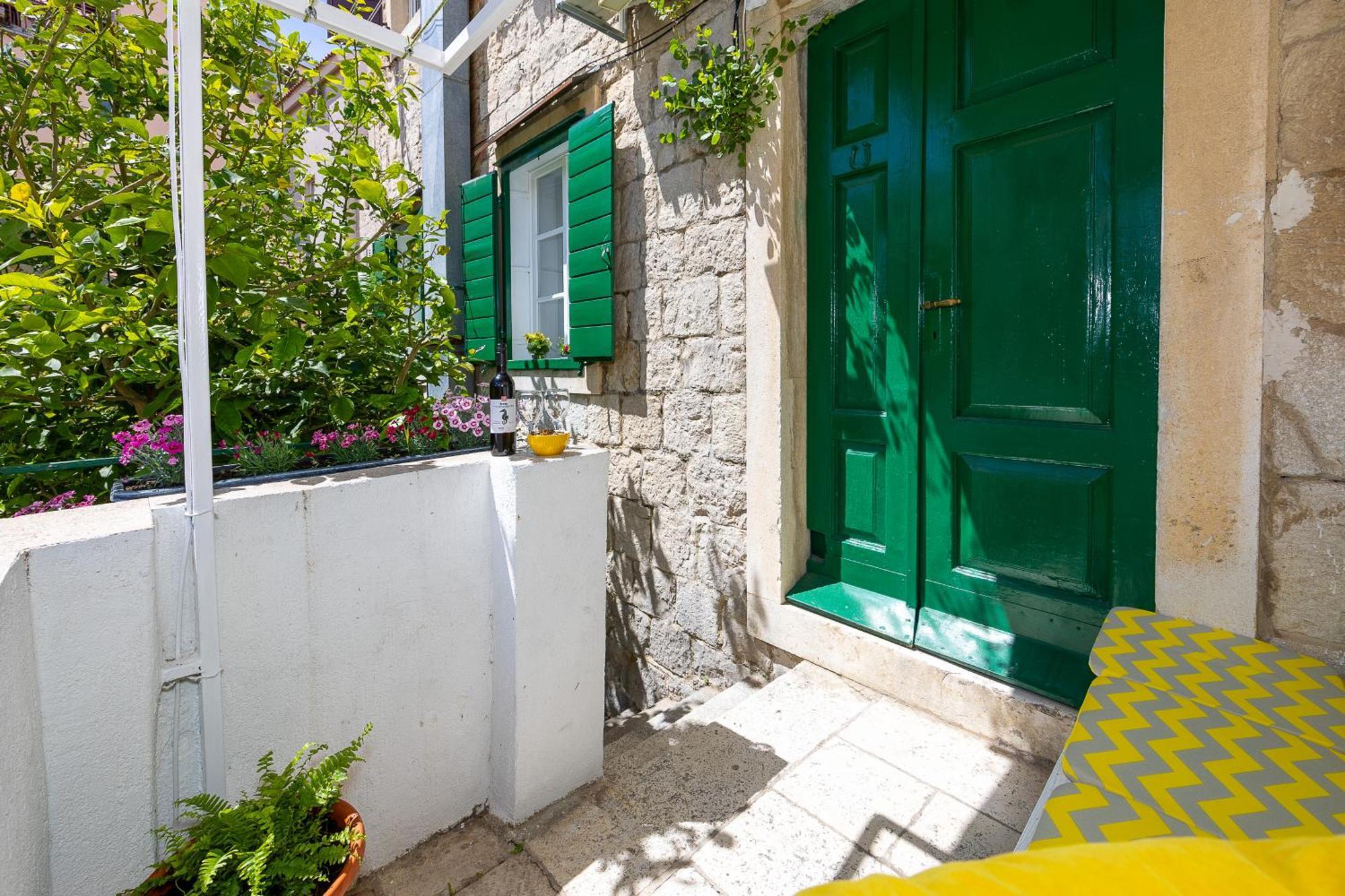 Apartman Iskra 2 Split Buitenkant foto
