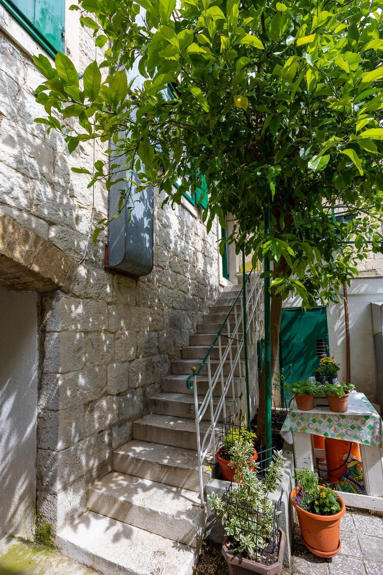 Apartman Iskra 2 Split Buitenkant foto